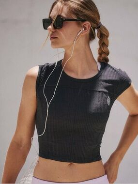 FP Movement Tempo Ribbed Baby Tee NWT Size S Free People Crop Top